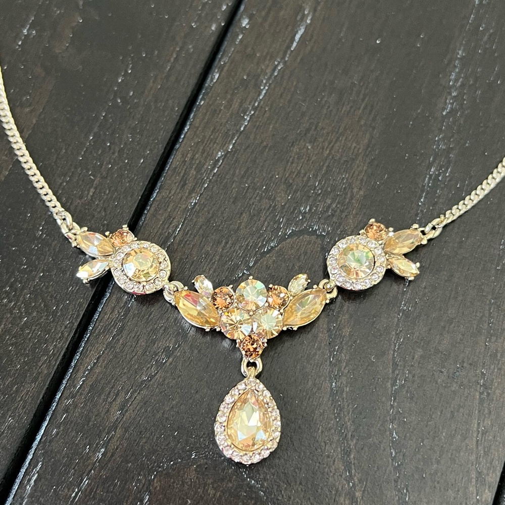 Givenchy Necklace - Picture 5 of 6